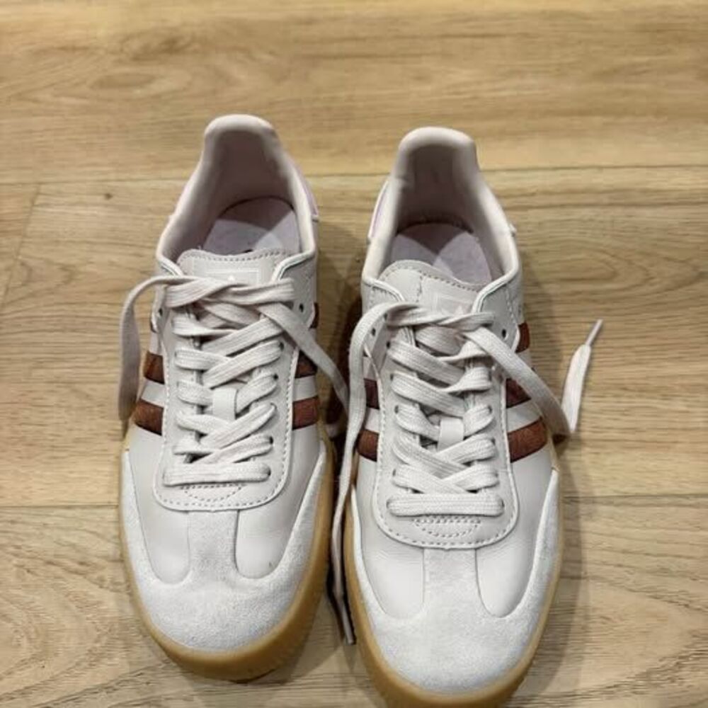 Adidas Sambas Size 7.5 women’s